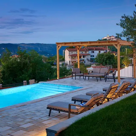 Complex Motovun Villa